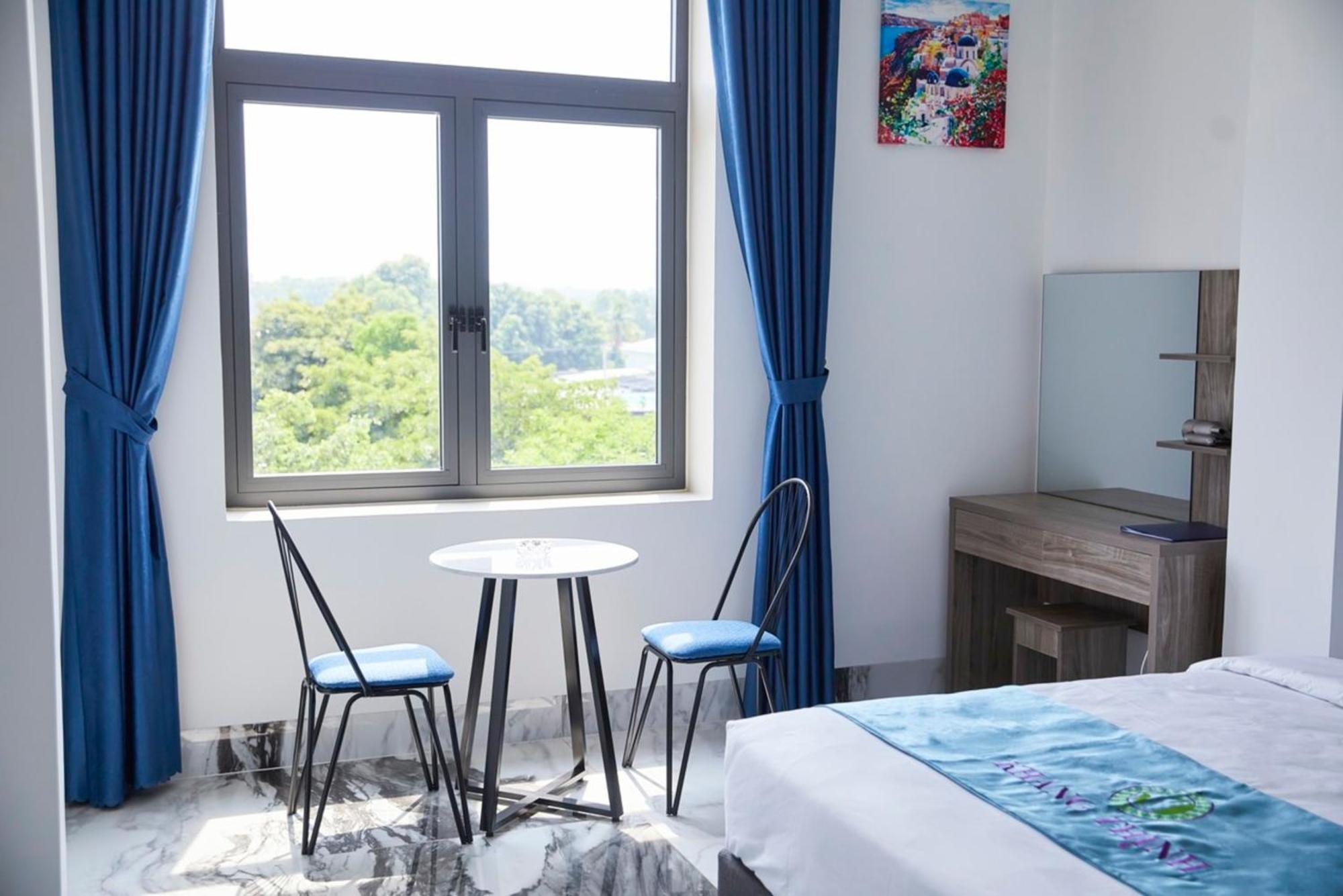 Khang Thinh Hotel Long Thanh Exterior photo